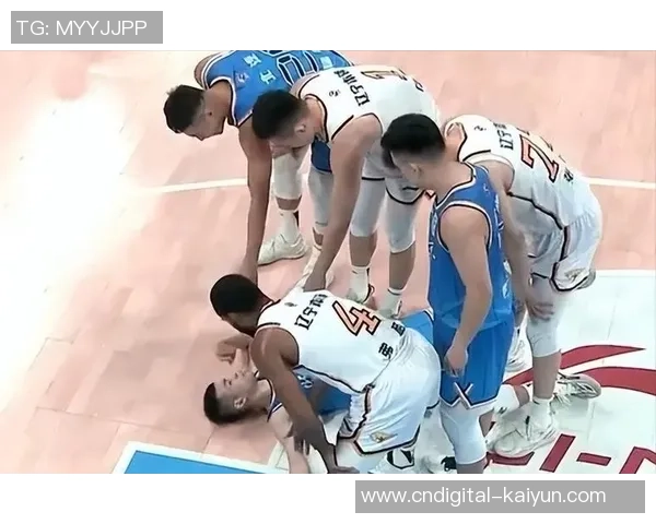 北京与四川的裁判争议引发热议球迷对判罚公正性提出质疑