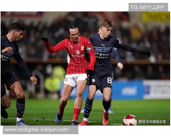 墨尔本城与帕斯的激烈对决谁能在这场比赛中笑到最后